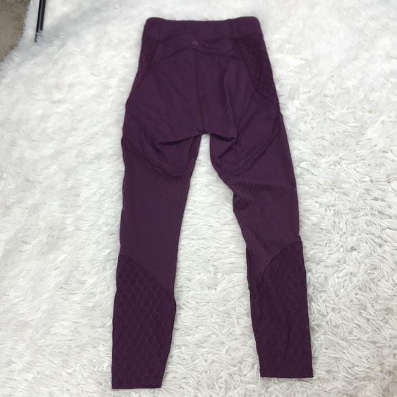 Lululemon Geo Tight 28" *lululemon lab Plum - Picture 9 of 9